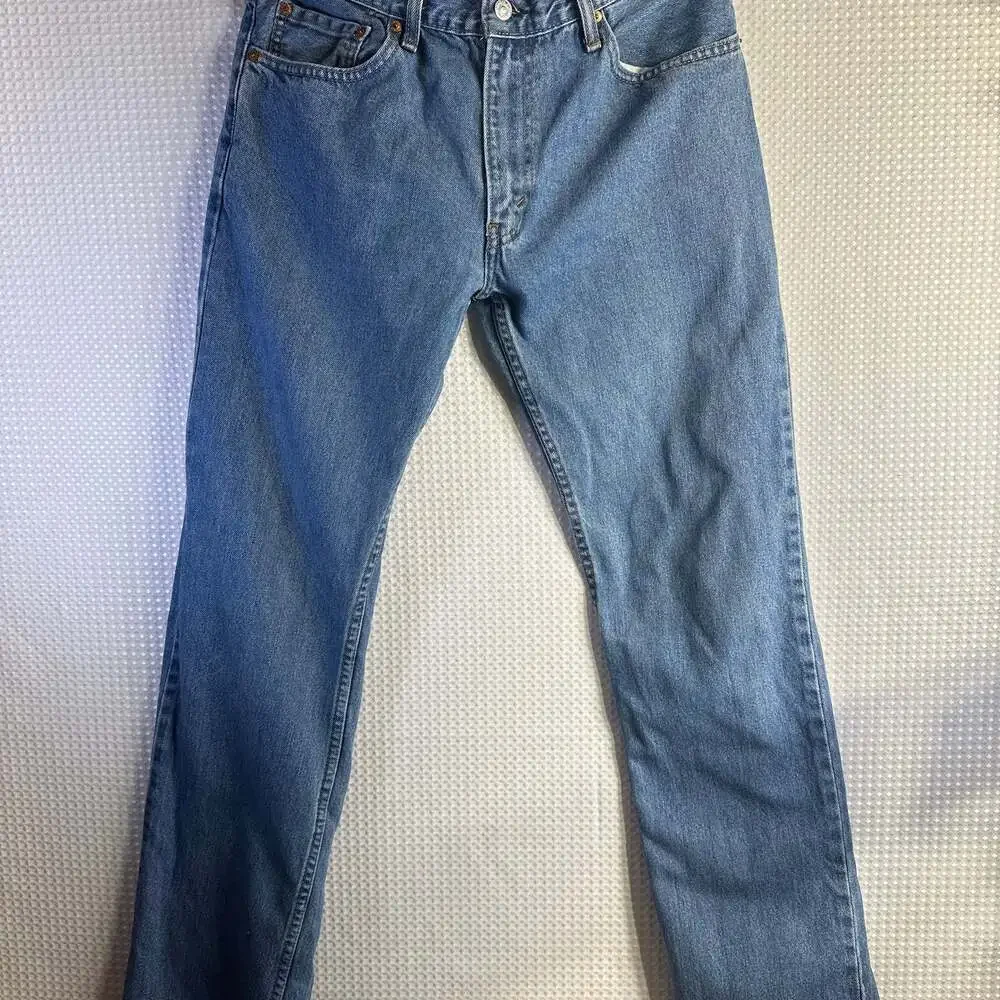 Levis levi men